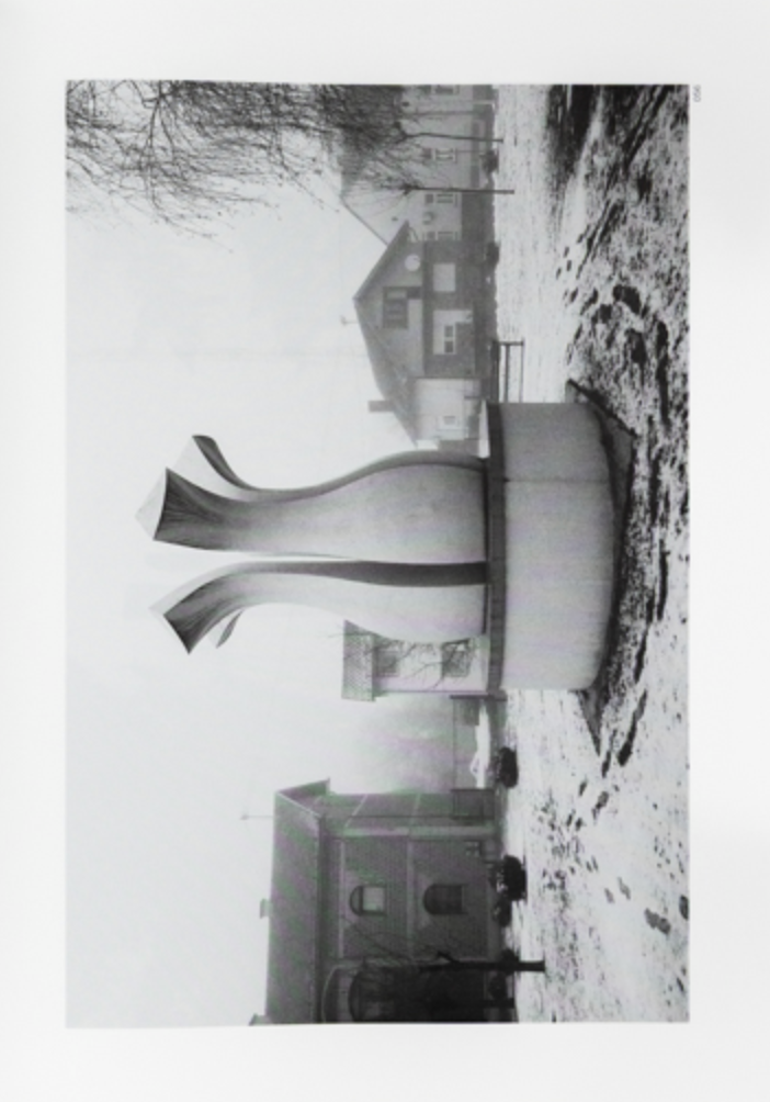 Jan Kempenaers - Memorials}