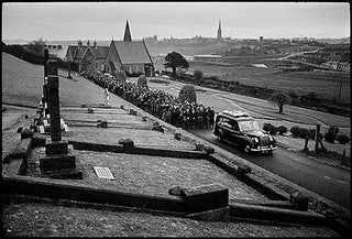 Bobby Sands: Belfast, Mai 1981 by Yan Morvan}