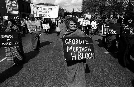 Bobby Sands: Belfast, Mai 1981 by Yan Morvan}