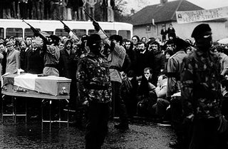 Bobby Sands: Belfast, Mai 1981 by Yan Morvan}