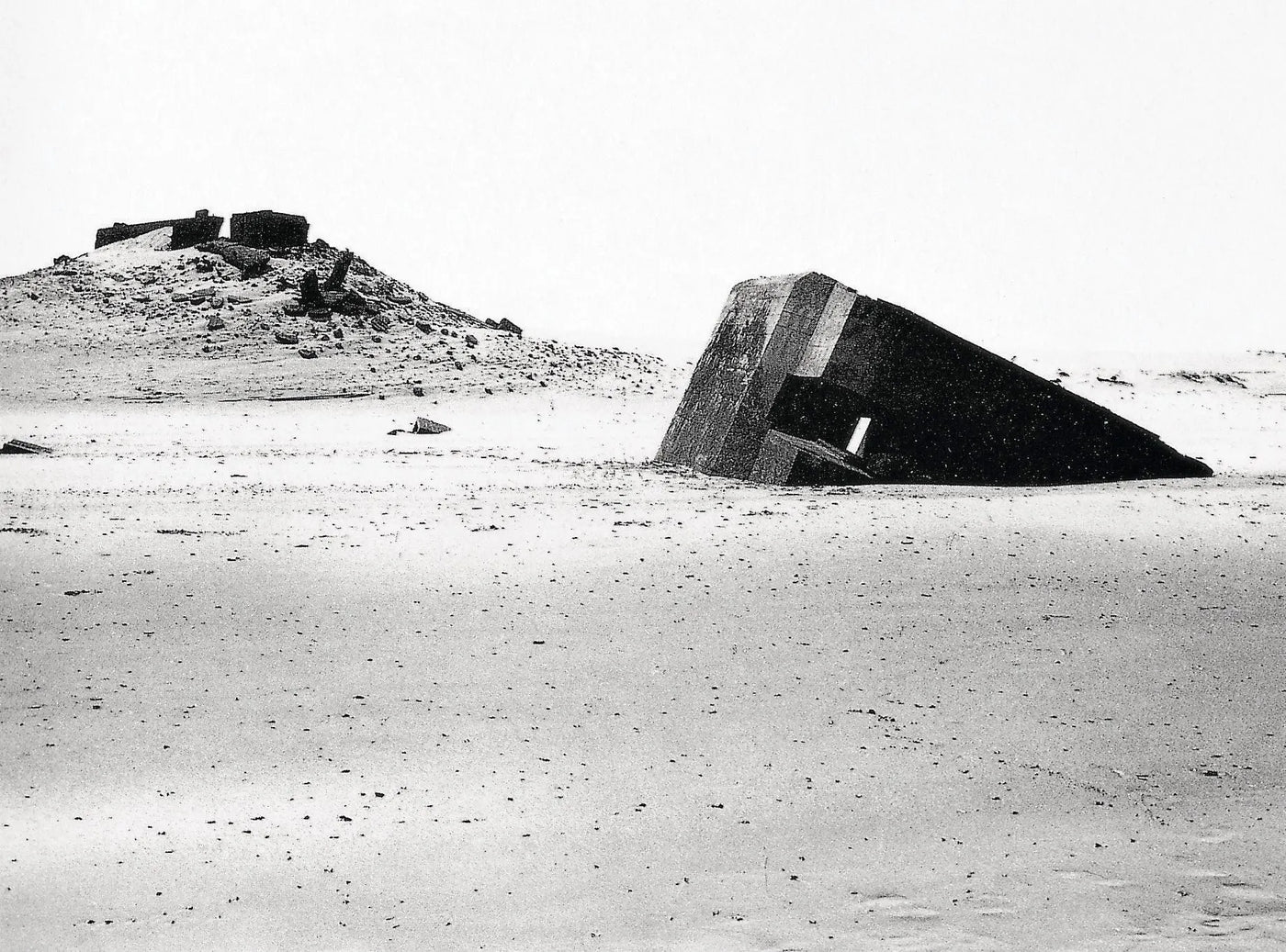 Bunker Archeology by Paul Virilio}